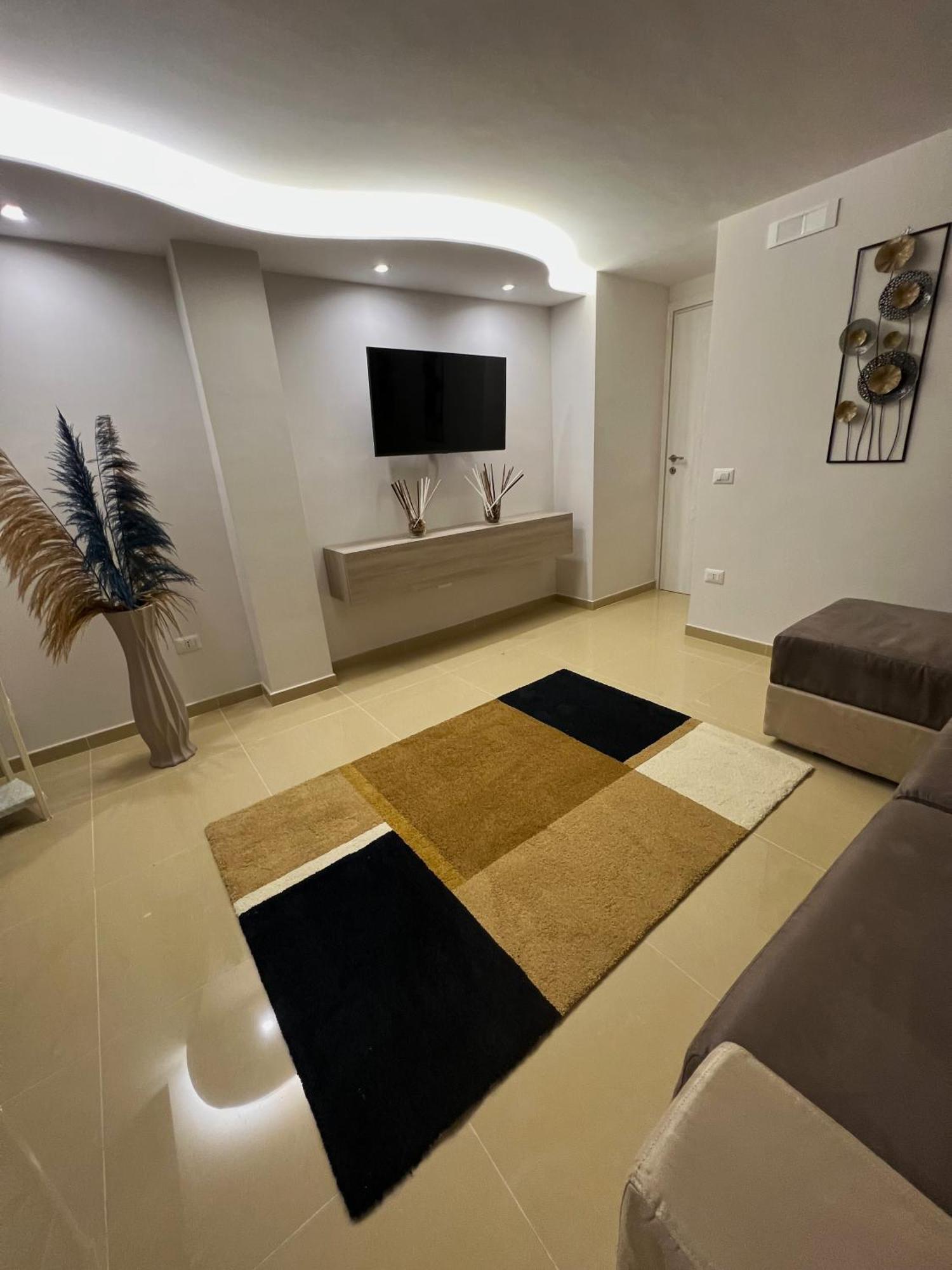 L'Ospite Napoletano Apartment Naples Exterior photo